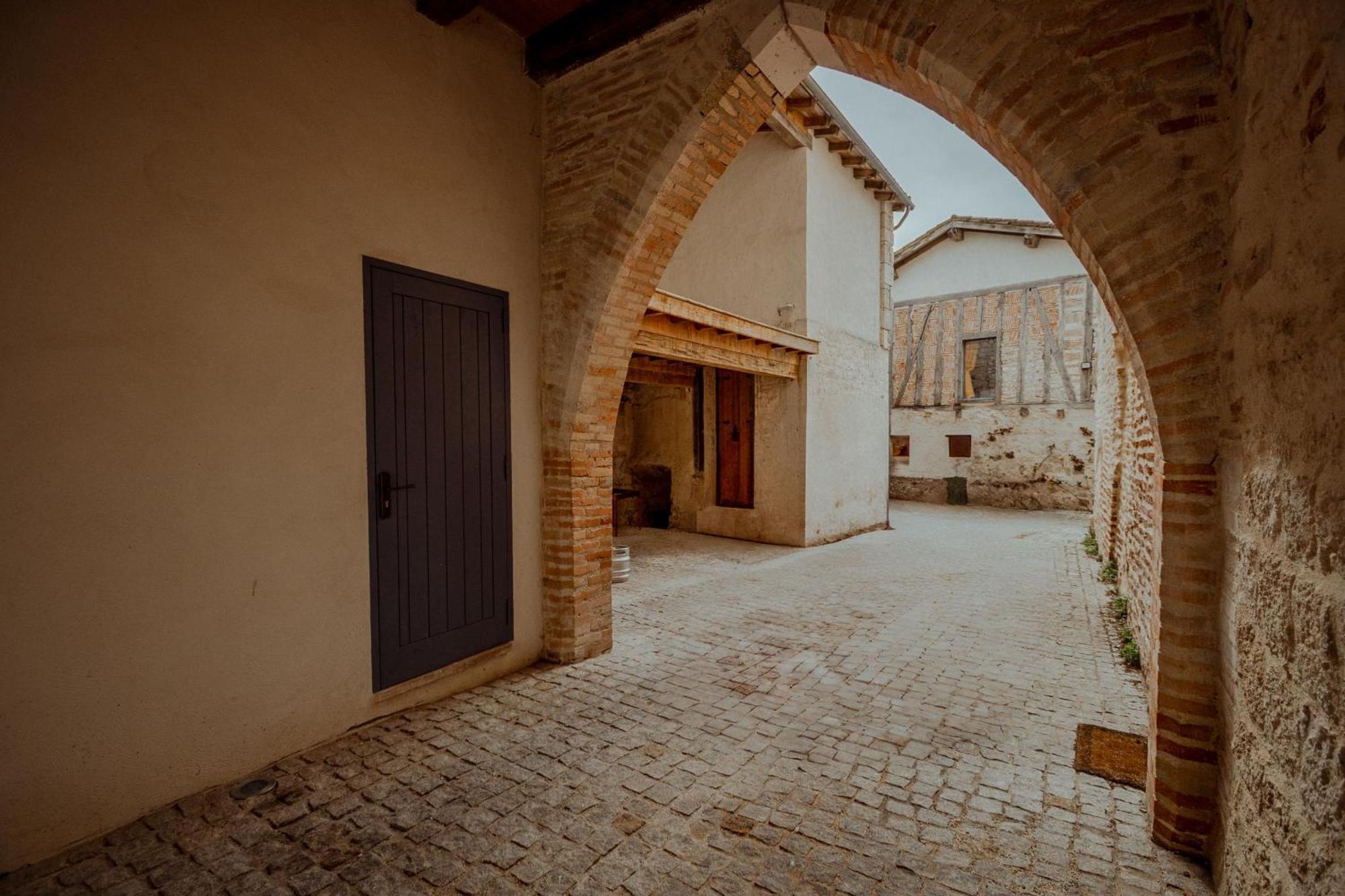 La Chambre Bleue Lauzerte Exterior photo